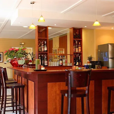 Brit Sud Le Calendal Otel